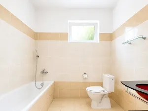 Pronájem bytu 1+kk, Praha - Újezd nad Lesy, Staroújezdská, 43 m2