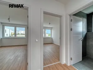 Pronájem rodinného domu, Červené Pečky, Hrabáňova, 213 m2
