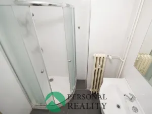 Pronájem bytu 2+1, Karlovy Vary, Šumavská, 63 m2
