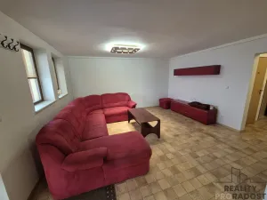 Prodej rodinného domu, Lednice, Nejdecká, 180 m2
