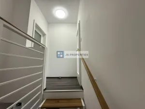 Pronájem rodinného domu, Praha, Úbislavská, 160 m2