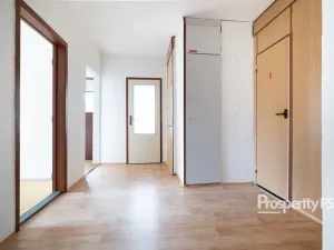 Prodej bytu 3+1, Ústí nad Labem - Krásné Březno, Neštěmická, 74 m2