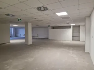 Pronájem obchodního prostoru, Šlapanice, Nádražní, 187 m2