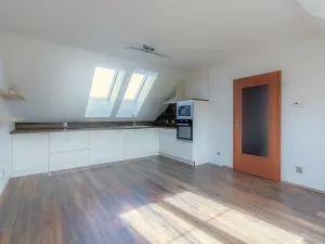 Pronájem bytu 3+kk, Holubice - Kozinec, Tisová, 83 m2