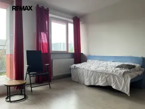Prodej bytu 1+kk, Kladno, Generála Selnera, 34 m2