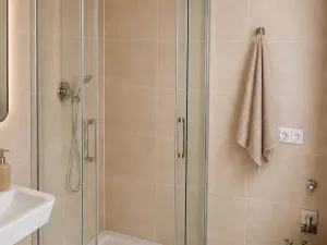 Pronájem bytu 1+kk, Praha - Řeporyje, Haenkeho, 31 m2