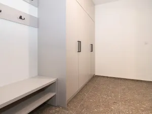 Pronájem bytu 2+kk, Praha - Košíře, Starokošířská, 58 m2