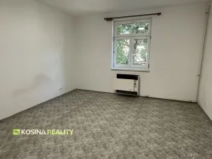 Pronájem bytu 1+1, Karlovy Vary, Závodu míru, 40 m2