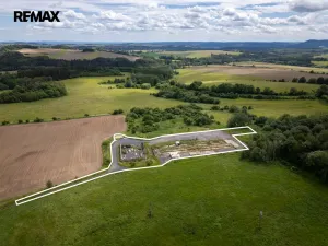 Prodej zemědělského objektu, Žlutice, 9153 m2