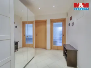 Prodej bytu 2+kk, Praha, Sazovická, 47 m2
