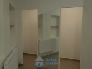 Pronájem obchodního prostoru, Pardubice, Smilova, 71 m2