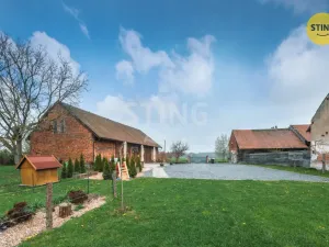 Prodej rodinného domu, Kunětice, 500 m2
