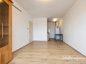 Pronájem bytu 2+kk, Praha, Doležalova, 45 m2