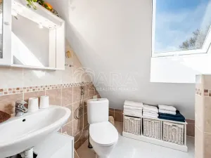 Prodej rodinného domu, Nové Dvory, 200 m2
