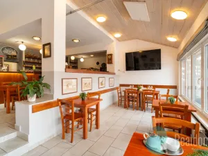 Prodej restaurace, Světlík, 504 m2