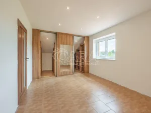 Prodej rodinného domu, Zvánovice, Třemblatská, 240 m2