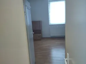 Pronájem bytu 1+kk, Ústí nad Labem - Krásné Březno, 1. máje, 24 m2