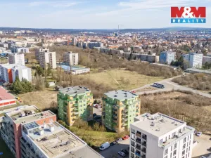 Pronájem garážového stání, Plzeň, Goldscheiderova, 13 m2