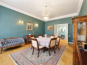 Prodej bytu 3+1, Karlovy Vary, Vítězná, 89 m2