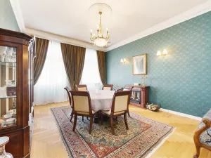 Prodej bytu 3+1, Karlovy Vary, Vítězná, 89 m2