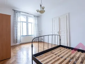 Pronájem bytu 2+kk, Praha - Karlín, Sokolovská, 47 m2