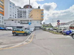 Prodej bytu 1+1, Praha - Hlubočepy, Werichova, 35 m2