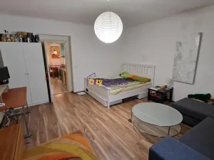 Pronájem bytu 2+kk, Praha - Košíře, Cetyňská, 56 m2