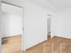 Pronájem bytu 2+kk, Praha - Košíře, Hlaváčkova, 40 m2
