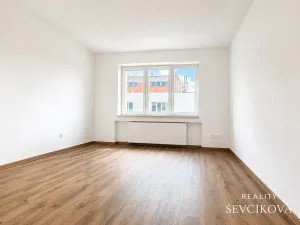 Pronájem bytu 4+kk, Hradec Králové, Vrchlického, 96 m2