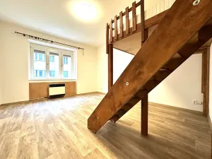 Pronájem bytu 2+1, Praha - Libeň, U libeňského pivovaru, 70 m2