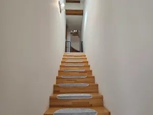 Prodej rodinného domu, Praha - Šeberov, K Šeberovu, 135 m2