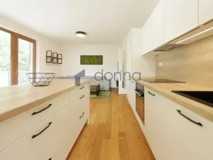 Pronájem bytu 3+kk, Praha, Naskové, 83 m2