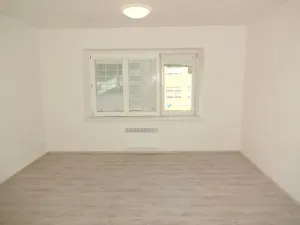 Pronájem bytu 1+1, Brno, Metodějova, 55 m2