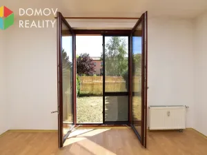 Pronájem bytu 1+kk, Beroun, Pod Homolkou, 30 m2