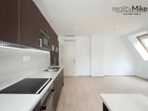 Pronájem bytu 2+kk, Liberec, Riegrova, 55 m2