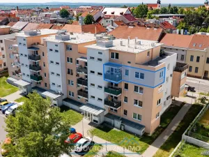 Prodej bytu 3+kk, Znojmo, Jarošova, 71 m2