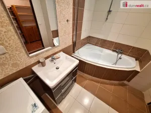 Pronájem bytu 3+kk, Praha, Kamenická, 64 m2