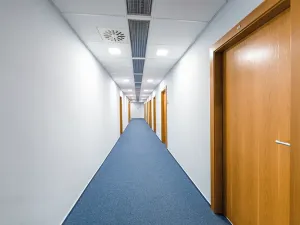Pronájem kanceláře, Praha - Vysočany, Freyova, 30 m2