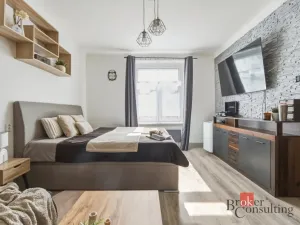 Prodej bytu 1+1, Hradec Králové, Střelecká, 59 m2