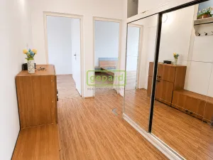 Pronájem bytu 2+1, Karlovy Vary, Závodu míru, 62 m2