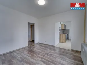 Prodej bytu 4+1, Lesná, 64 m2