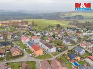 Prodej bytu 4+1, Lesná, 64 m2