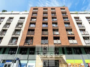 Prodej bytu 2+kk, Praha - Holešovice, Na Maninách, 59 m2