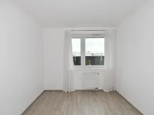 Pronájem bytu 3+kk, Praha - Vysočany, Strnadových, 78 m2