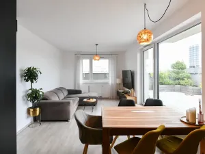 Pronájem bytu 3+kk, Praha - Vysočany, Strnadových, 78 m2
