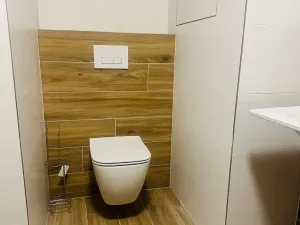 Pronájem bytu 1+kk, Jablonec nad Nisou, Jezdecká, 42 m2