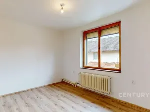 Prodej rodinného domu, Hrusice, Náves, 245 m2