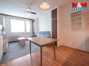 Pronájem bytu 2+kk, Hradec Králové - Třebeš, třída Edvarda Beneše, 50 m2