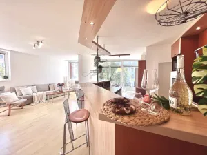 Prodej bytu 4+kk, Praha - Vysočany, Skloněná, 116 m2