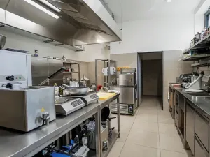 Pronájem restaurace, Praha - Strašnice, Nad vodovodem, 164 m2